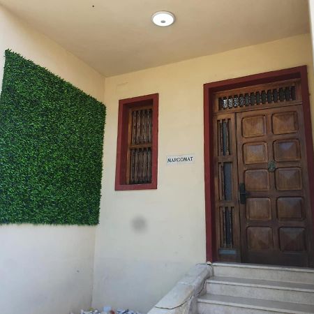 Ommi Hostel Saint Julian's Exterior foto